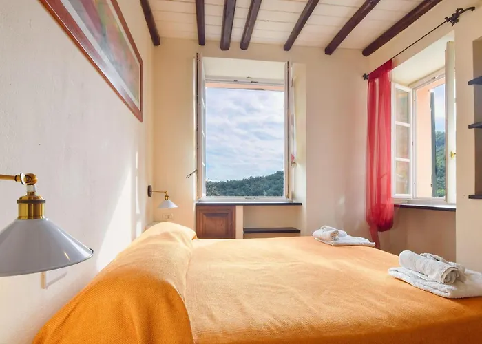 Stunning In With Kitchen شقة