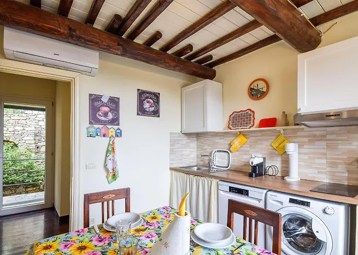 Apartamento Stunning In With Kitchen Recco