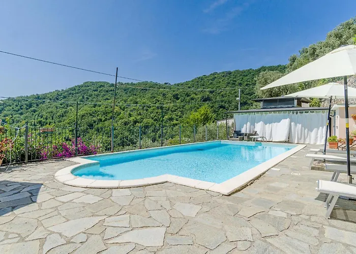 Stunning In With Kitchen